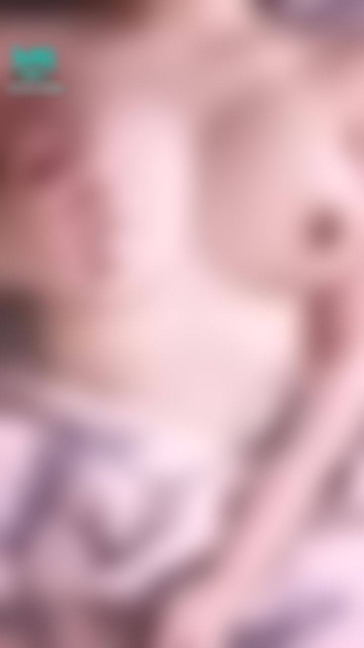 venusbebe : #胸奴 們注意⚠️
**寶寶例假中所以... 暫時還不能...
不過實在太想大家了～
私撩我吧❤️


👇🏻👇🏻👇🏻👇🏻👇🏻👇🏻👇🏻
▶️每1條私訊🉑️換
⚠️福利照1幅 或 甜蜜動人聲音回覆😘

▶️每6條私訊🉑️換
⚠️即拍揉奶+淫語短片😘