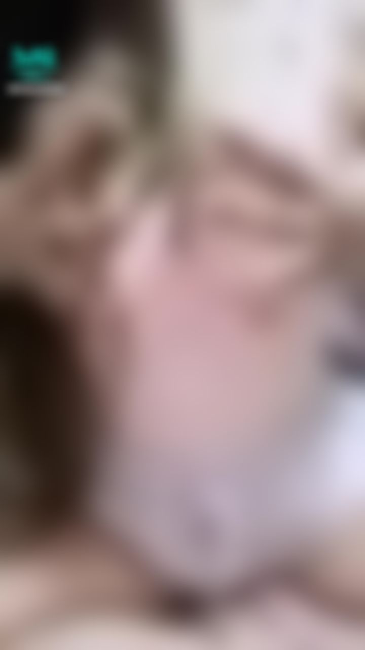 venusbebe : 快來解鎖妹妹的長片吧福利超多的🙈
看到最底，便可以知道怎樣得到私藏影片
以及特定的福利喔❤️

所有的影片皆是我一人的辛勞與創作的成果。
雖然可能還不夠好～不過能有大家的支持，
妹妹將會做🉐️更好的💪🏻️

⚠️每次解鎖長片後
👉🏻以文字信息回覆自動信息
👉🏻或者在影片下面點私聊我(也是文字信息)
🙌🏻就可以領到解鎖🔓專享的福利包😺

👉🏻解鎖8部長片截圖發給我換私藏片完整版1部😝
👉🏻解鎖4部長片截圖發給我換私藏片段福利包😌