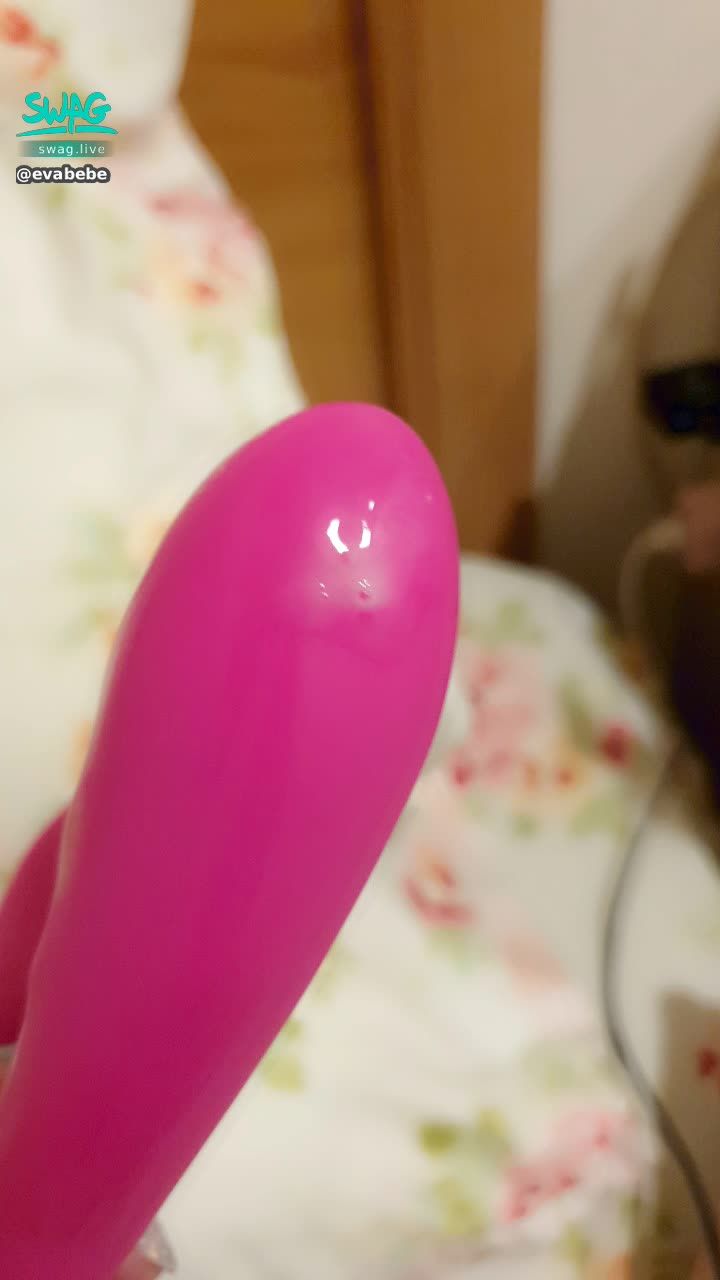  : The vibrator is full of my pussy_?
Private message tell me what? receive benefits