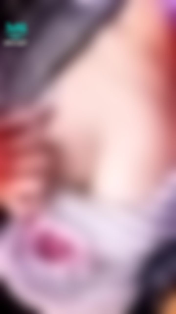  : 好熱好熱😿可以幫我擦擦汗嗎😻?