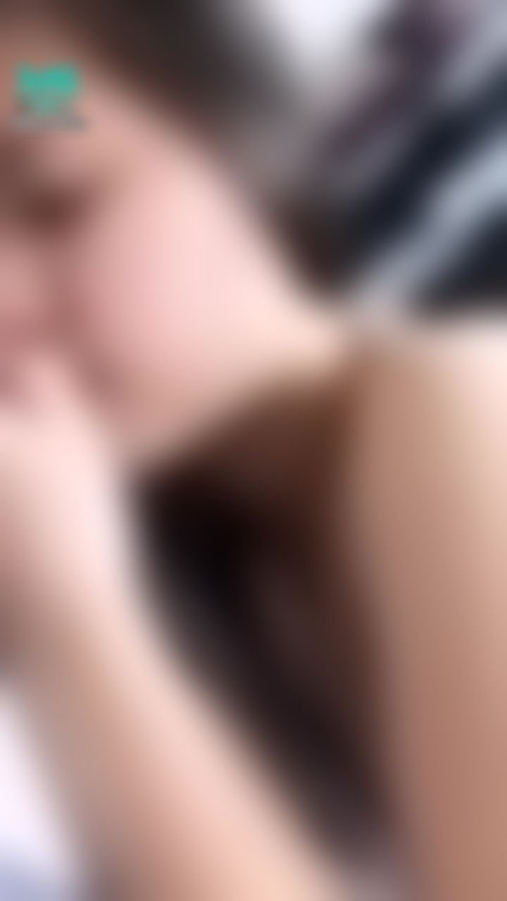  : 想睡覺的 Jamie 在放空🤭