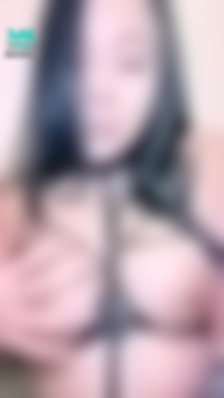  : 2️⃣🔜新造型曝光🧐😛
#性感自拍寫真 #無碼影片 #廣東話 #國語
所以您會更想要哪個主題?

問: #奴性😛/#女王⁉️

🚨首次以文字信息回覆私訊🔓解鎖新粉禮❤️
▶️文字信息1條換福利照1幅❤️(不限次數)
▶️發夠10條私訊解鎖即拍裸片2分鐘(1條)❤️

⚠️每次解鎖長片後在影片下方點擊與我聊天，
發文字信息給我便🉑️換到特定福利包❤️
👉🏻長片全解鎖+私訊告訴我=🔥私藏影片2部
