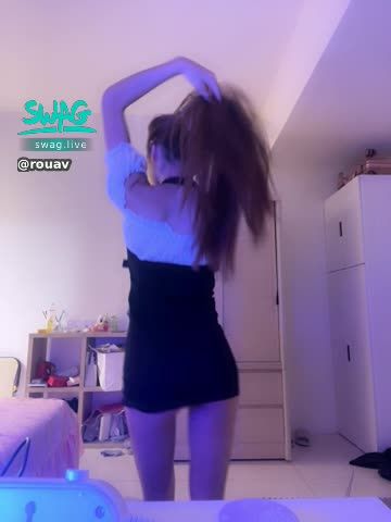 r***v : 哥哥好壞要我把內褲脫下來⋯⋯