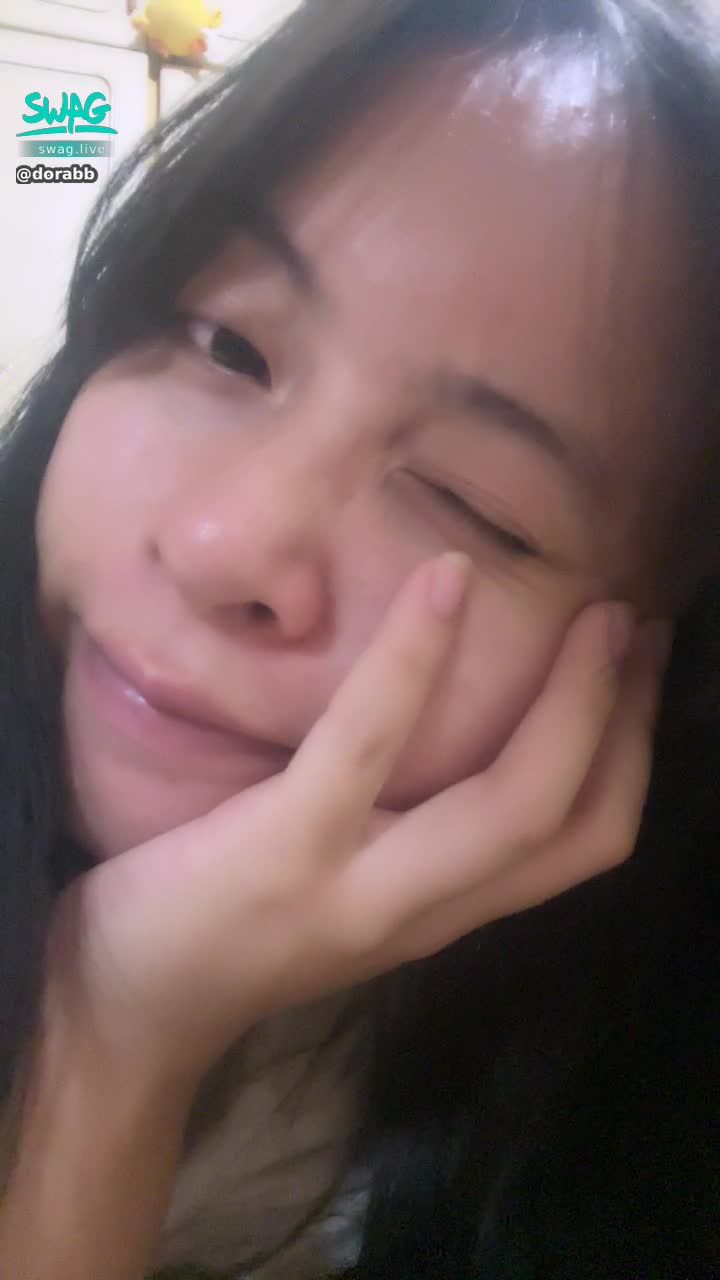  : 請接受我的wink吧😘😘