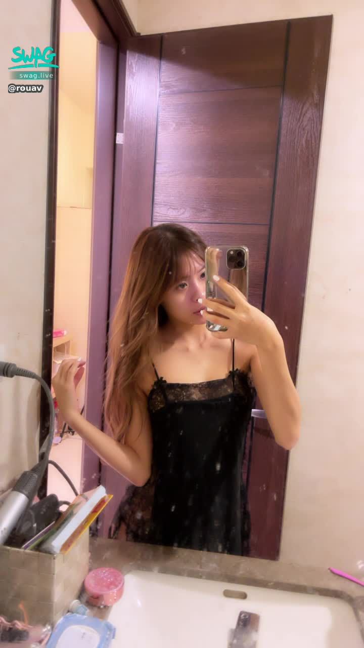 r***v : 熱舞1😍😍😍性感睡衣💦💦💦