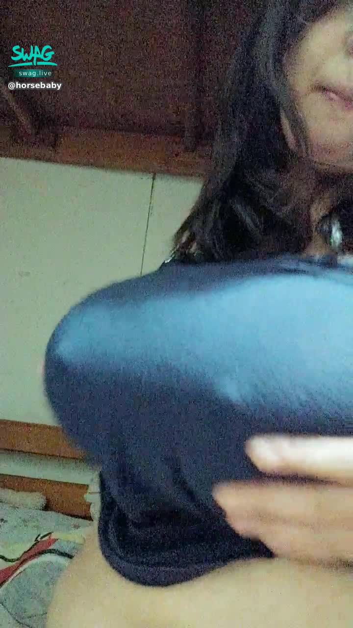  : Touching two big tits...shaking and shaking 💓