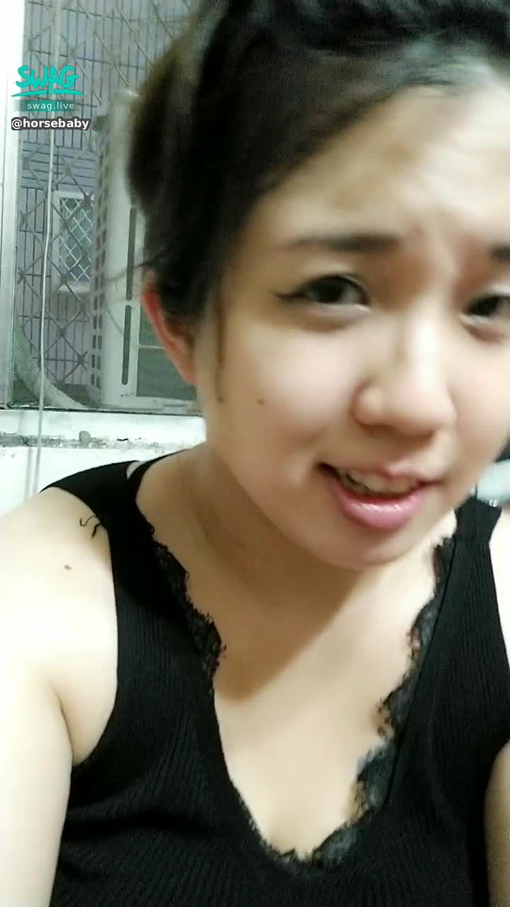  : 你喜歡這樣頭髮綁起來😳隨性的我嘛😛