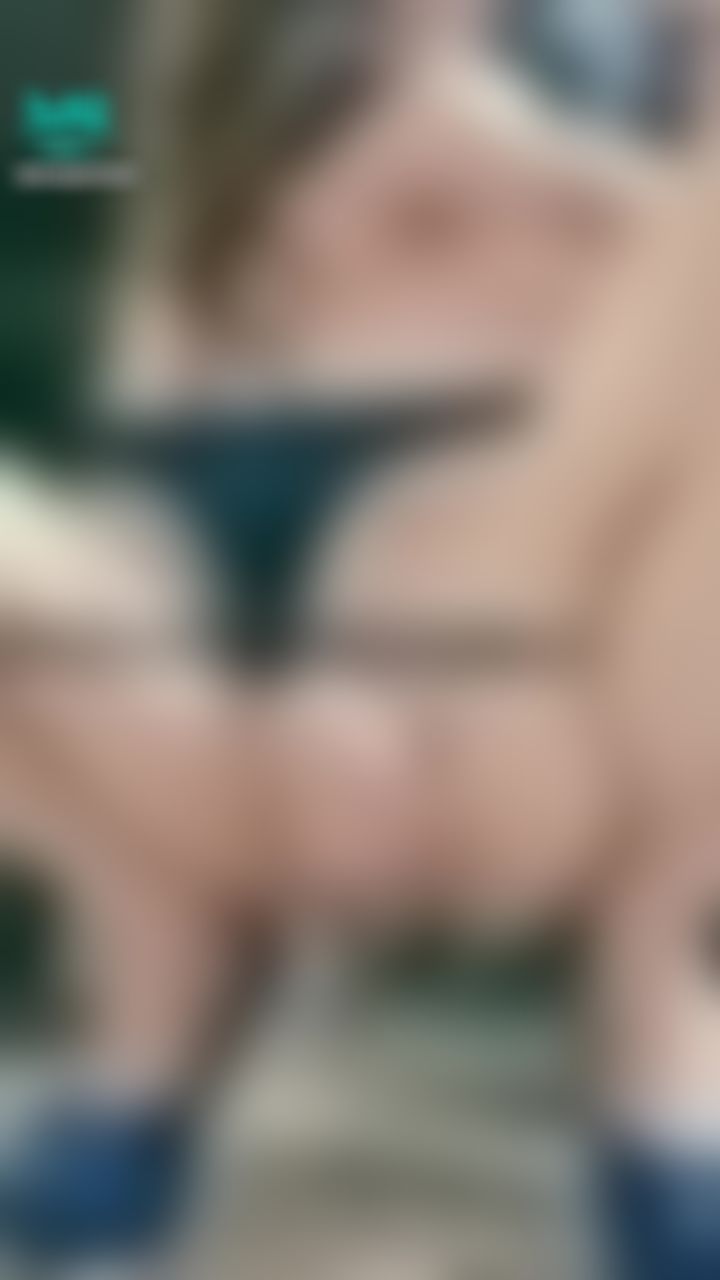 s***********m : 太激烈，太激烈了，高潮來襲，狂噴⛲⛲⛲。好多水，地上全濕了，全部水都給小哥哥好嗎？小哥哥喜歡嗎？😙💦⛲❤️😉💖👅