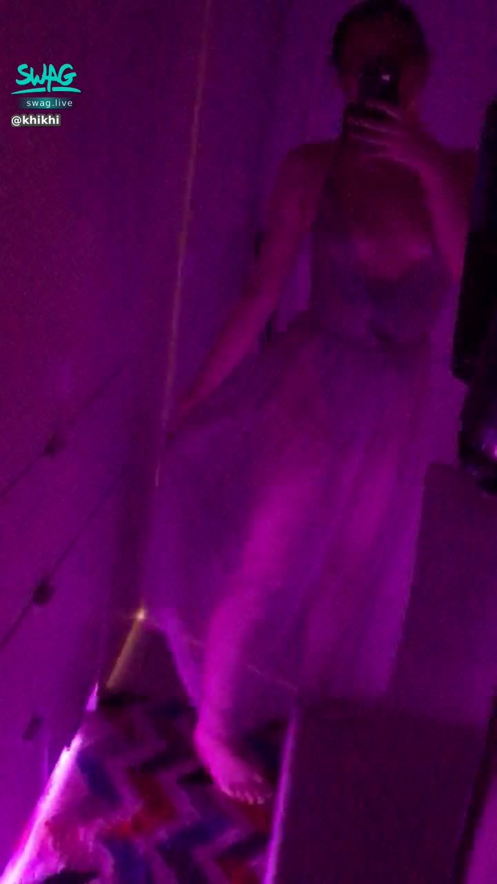  : 这个算是礼服吗？哈哈哈哈性派对的礼服？我好像又胖回去了