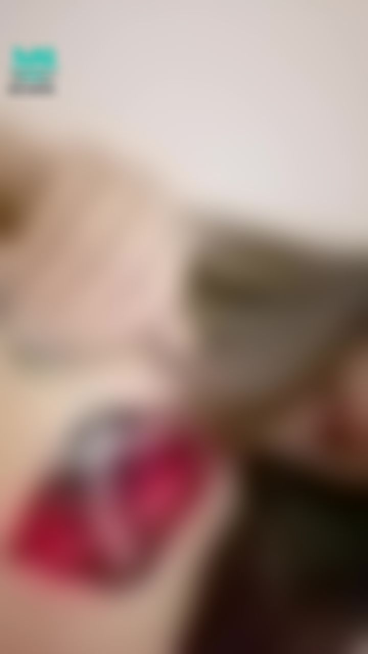  : 🔥慾🔥月月還沒走頭頭依然直挺挺的一摳就受不了