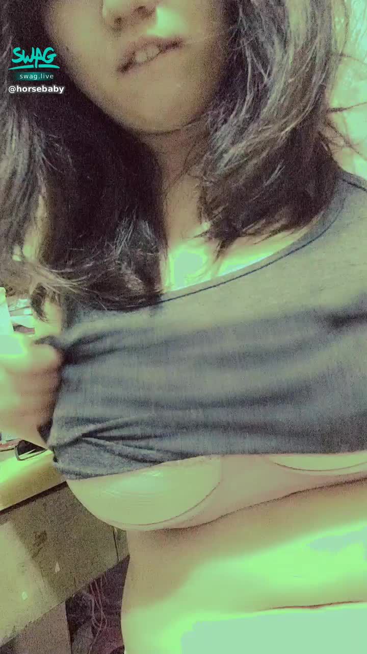 h*******y : 這樣要露不露的~是不是太壞惹😈