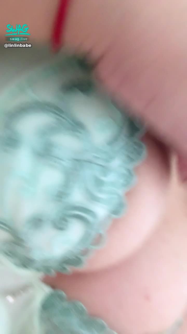  : 邪惡視角😈 生理期來竟然沒有退奶❤️看起來感覺真的長大了 🤫
