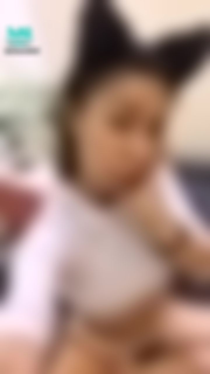 glamourbaby : 🍑狐狸桃桃等等上線有人想看嗎？🍑