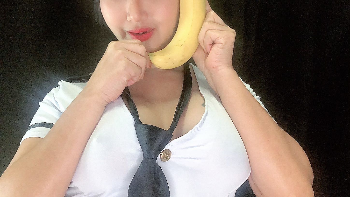 aumaim : I want eat🍌👅