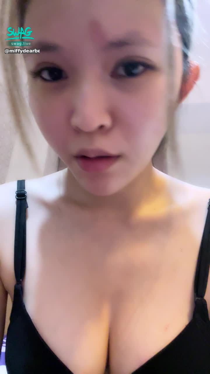 miffydearbebe : 還沒洗澡😬