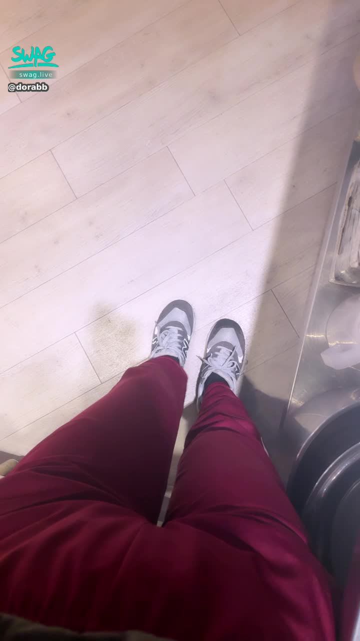  : 紮進去才會顯腿長～