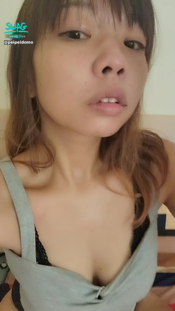  : 小性感嘍