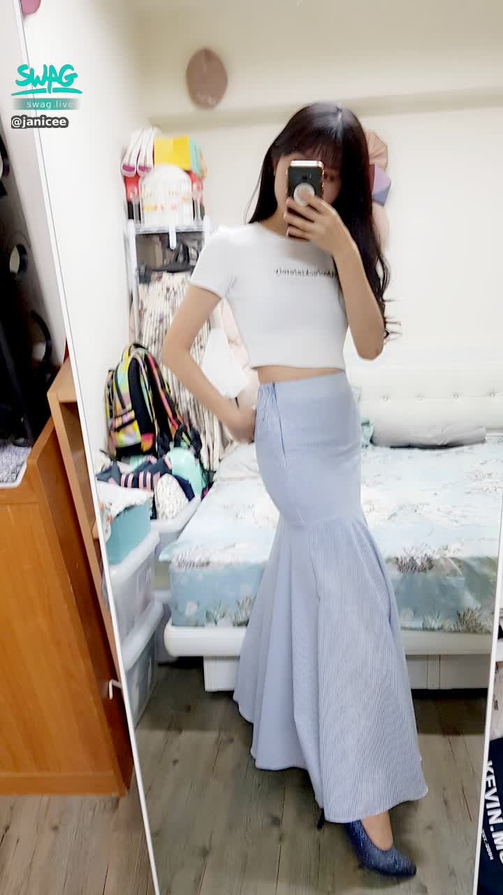 janicee : 仙女系，短上衣配魚尾長裙，優雅外出服
elegance
#absofuckinlutely