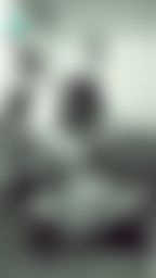 janicee : 盤腿坐,透出內衣顏色的貼身白短T,猜猜裡面是穿什麼顏色的bra?
夏日清涼裝扮☄️☄️☄️🐾
summer time