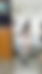 janicee : 睡衣下透出的藍色內衣💋💋💋
低頭時的男友視角😎☄️
為什麼最近蝦皮一直有人私訊要買原味衣呢?