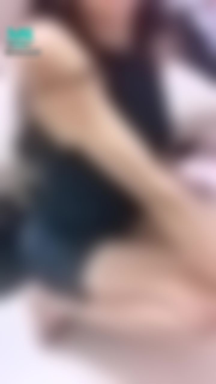  : 🎫
《凌晨看薇薇直播，買🔟張卡位並濕💦我🉐️客製隱藏版片片》
薇薇穿深藍色削肩連身裙等等直播穿這樣直播可不可以，濕💦薇薇要不要換別的？
🧜🏻‍♀️

 🧝🏻‍♀️美騷氣息vivi的第一隻長片粉粉請享用
喜歡麻煩幫我按讚👍
https://go.swag.live/P9hksoBFhiXaYkGs8

㊙️包月vip

💎
深藍妖，淺藍靜，而那中性的藍色，有一種凜冽，劃過這夏天最初的天空
🎀 

⭐ 
晚上21:00-22:00&早上下午不定時出沒
 送首頁指定禮物🎁得隱藏版片片
 濕訊讓你射好舒服睡😴