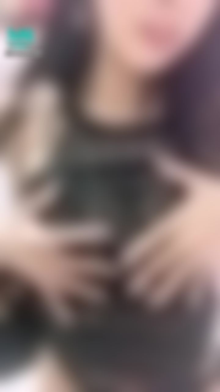  : 🤩
《23:50前看薇薇直播，送直播間指定禮物並濕💦 🉐️我本人尺多最大客製現拍隱藏版片片》
喜歡薇薇穿黑色鏤空針織背心沒穿內衣若隱若現透出32d雪白嫩乳嗎？還想看更多戰服，濕💦我怎樣🉐️隱藏版現拍客製片片
😎

 🧝🏻‍♀️美騷氣息vivi的第一隻長片粉粉請享用
喜歡麻煩幫我按讚👍
https://go.swag.live/P9hksoBFhiXaYkGs8

㊙️包月vip

💎
他站在孤山凝望月光,他站在屍山白骨空嘆歲月,若當初不選擇,又是何種姿態,空語煙,夢思量,留下多少嘆息
🎀 

⭐ 
晚上21:00-22:00&早上下午不定時出沒
 送首頁指定禮物🎁得隱藏版片片
 濕訊讓你射好舒服睡😴