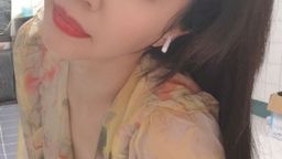 cocoyk : 服裝風格小妖實在難以形容 似古代服飾
又似波西米亞 但大件的讓小妖整場下來有點頭暈眼花 但我很努力的完成了 希望粉絲們 平台們能喜歡 讓影片上架 謝謝你們的支持