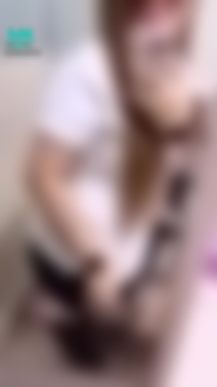  : 自以為是OL🤣
高跟鞋穿的戰戰兢兢❗️