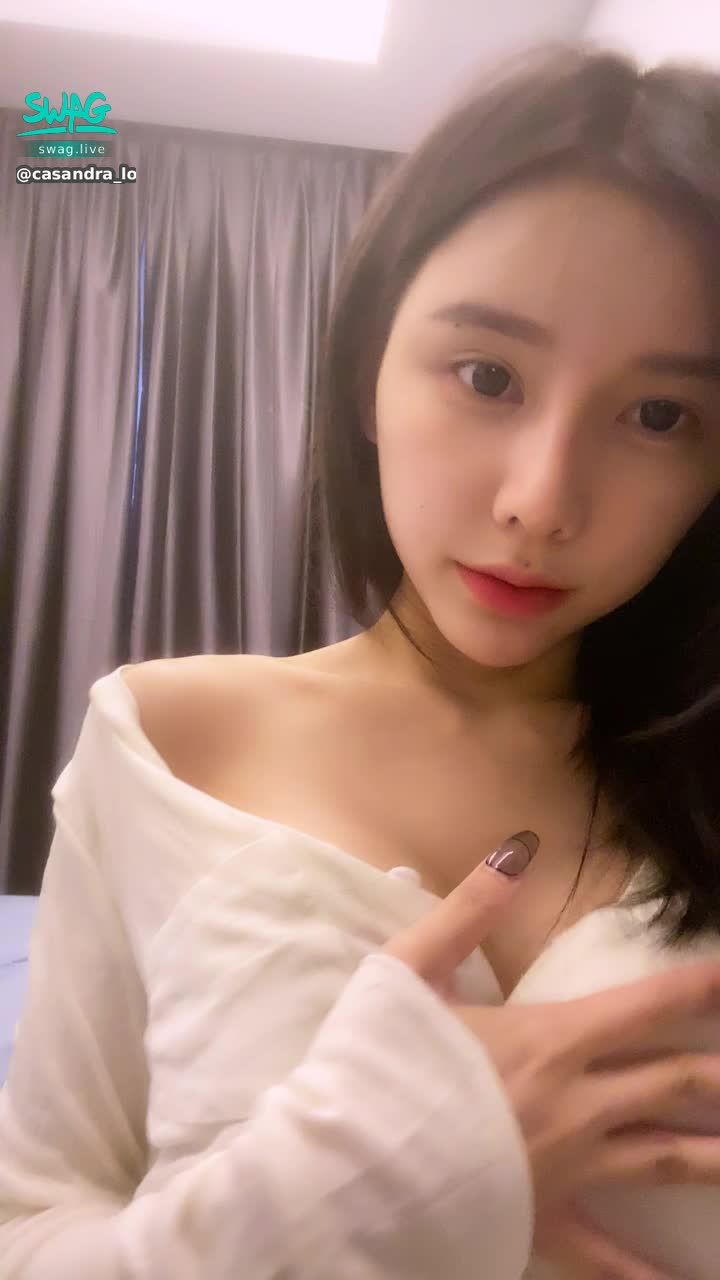 c**********w : 低钻捡手机视角❤️