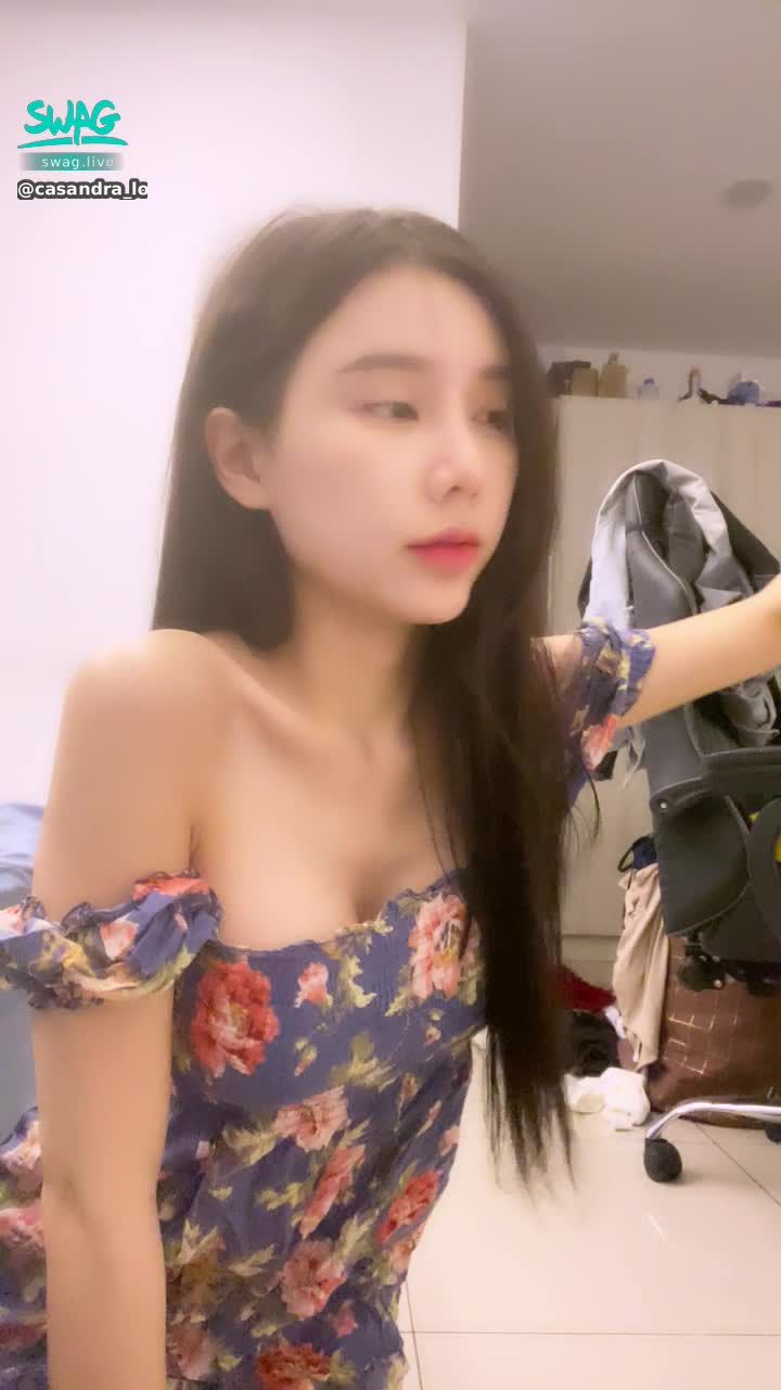 c**********w : 假假的打扫 真真的诱惑+2