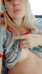 sweetleka : hairy pussy😜😜😜