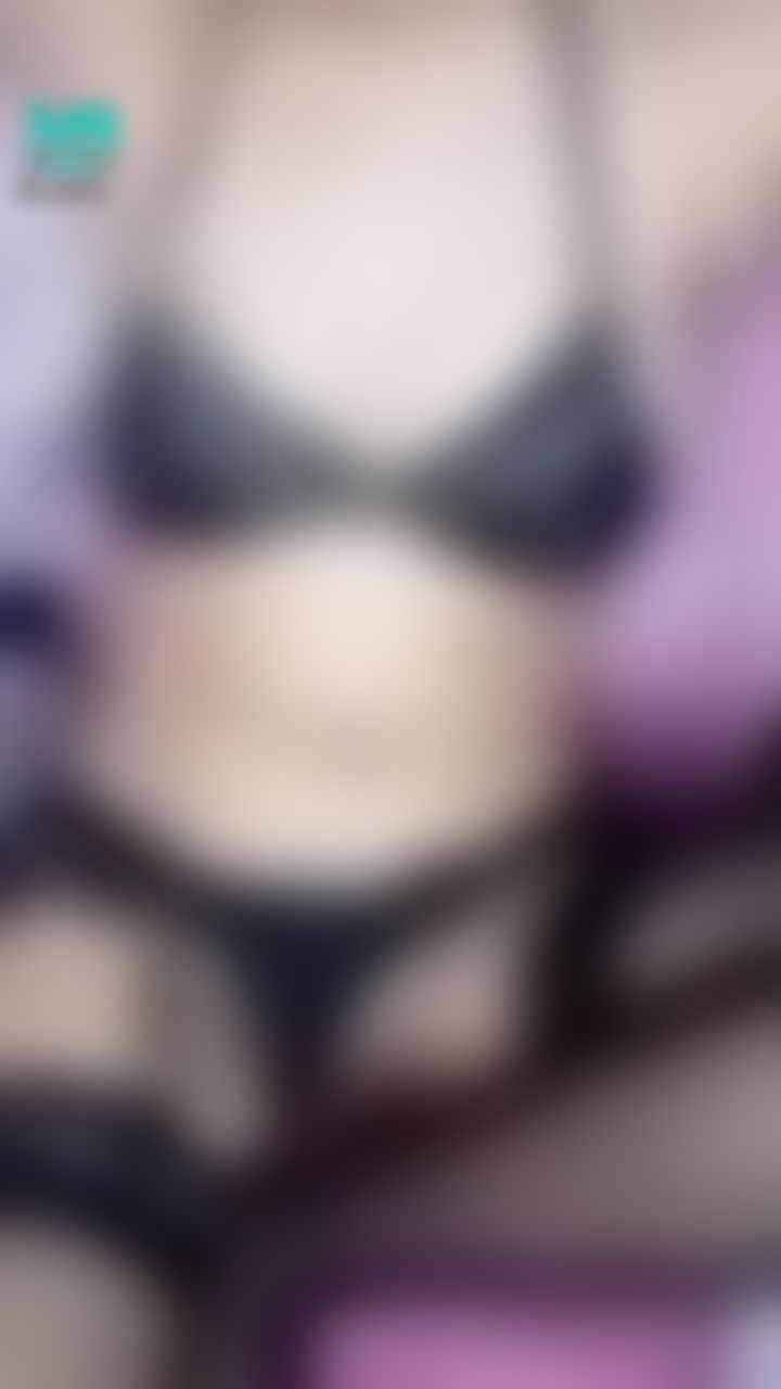 geyyaa : fuck me with this lingerie beib😣 shake my boobs and lick my pussy 🥵🥵🥵