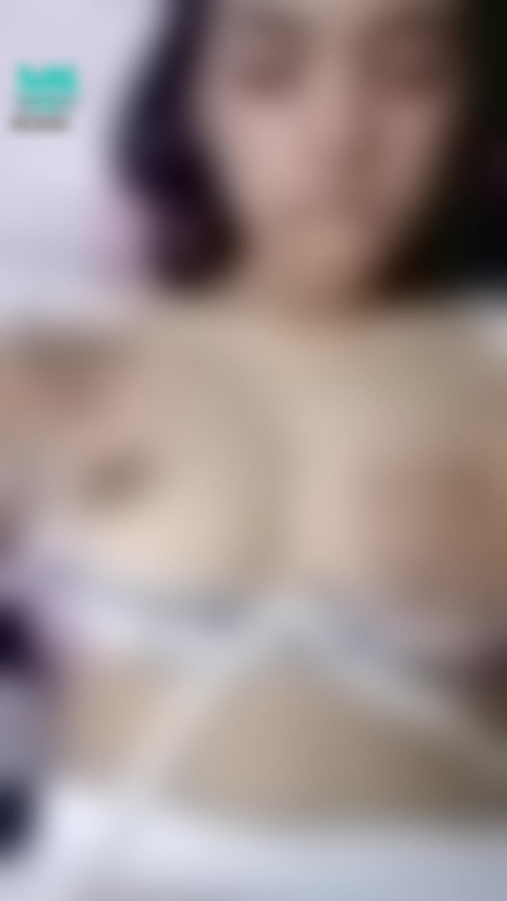 geyyaa : lick my 32 C boobs 👅🍑😜