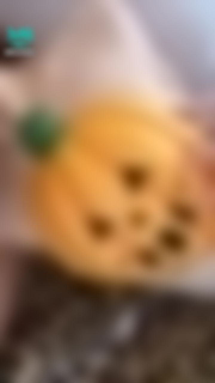  : 🎃萬聖節快閃活動🎃今日最後一天！！
私訊送「一個南瓜燈」可得茉茉大尺度3部淫片限量禮包！限動中從未出現過的前翻丁字褲淫片💗💗