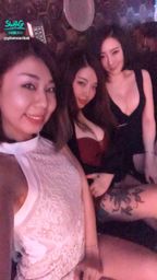 glamourbaby : @kamting @ilovenanahaha 大家也沒有想看我們直播呢?