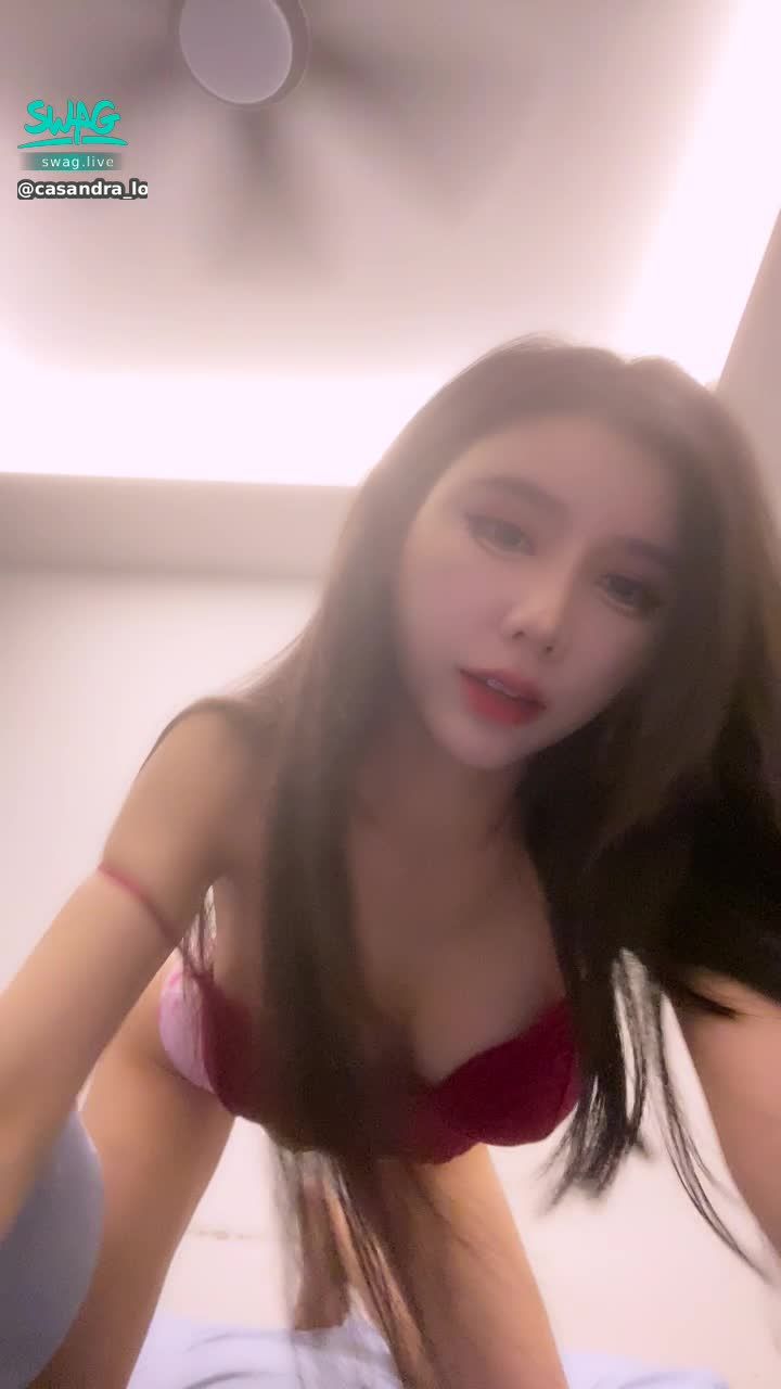 c**********w : 母狗趴哥哥喜歡嗎🤤