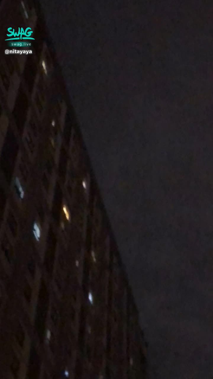 nitayaya : 現在的心情就跟現在的天氣一樣😔