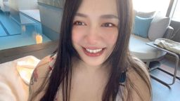 daisybaby : 泳池把到超騷正妹‼️帶回房間無套顏射💦(上集)