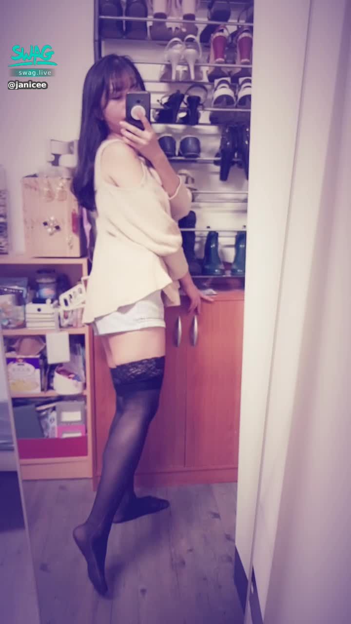  : 日系柔軟清純系女友🎀
silk thigh domain🌹