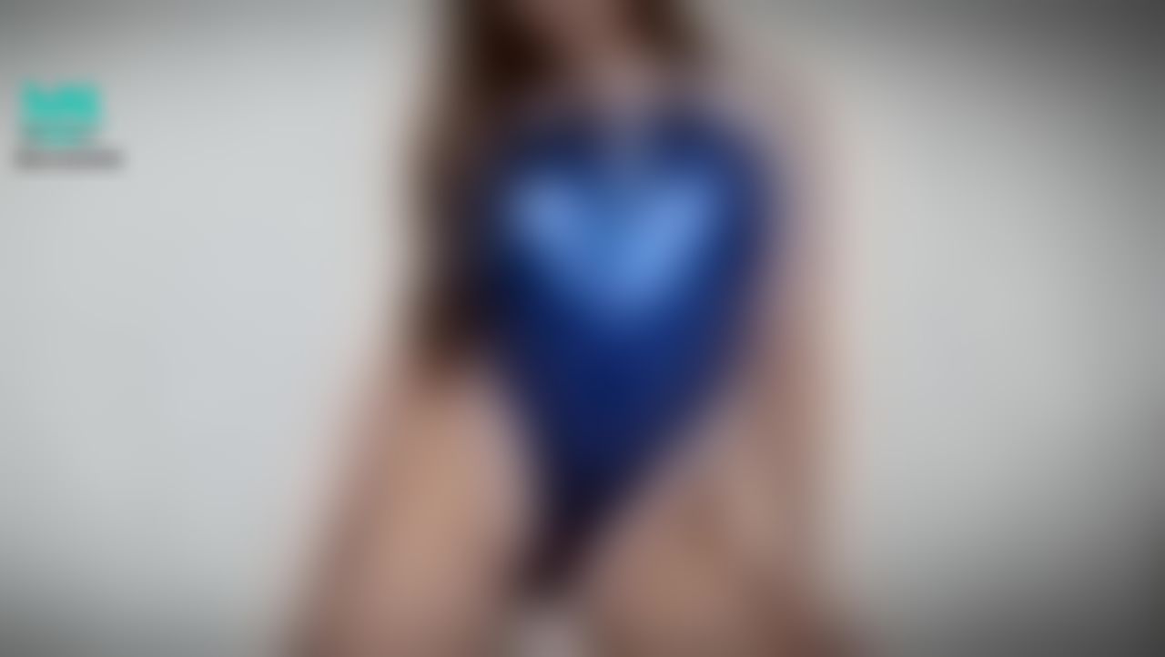 : 你想把这套衣服脱下来吗，亲爱的？ 😋 😍 🔥