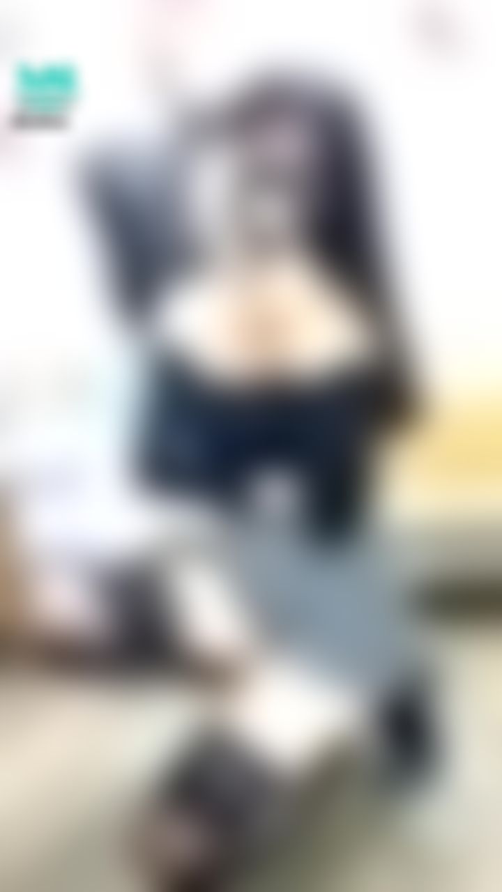 janicee : 大面積的鎖骨與肩膀，靜照🌹
daily sexy⭐