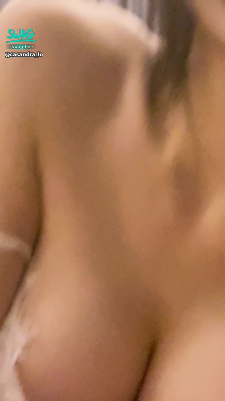 c**********w : 解锁最新揉奶2分钟露点母狗趴揉奶视频😘