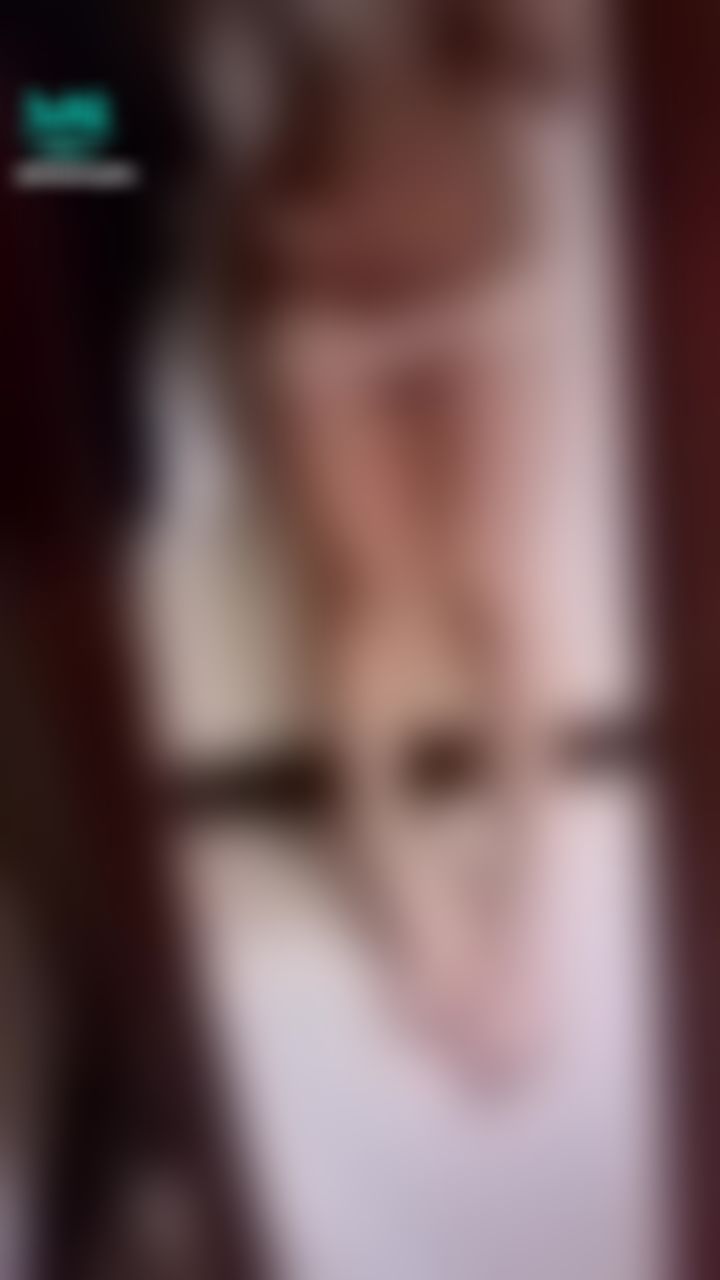  : 🔥猛虎出閘🔞看看人家的小白虎🐯真好害羞喔🙈白色的小褲褲喜歡嗎💕