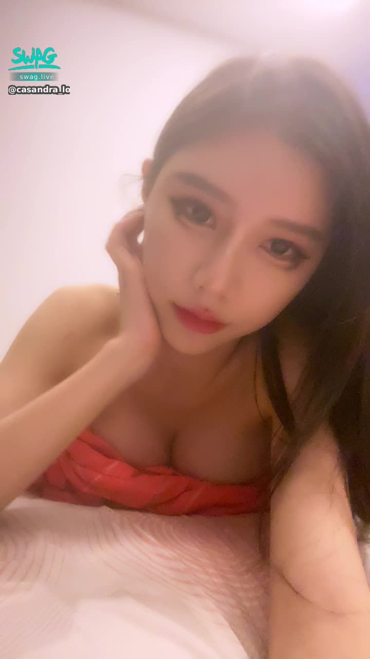 c**********w : 私信主播解锁最新2分钟脱衣舞视频❤️（有露点）