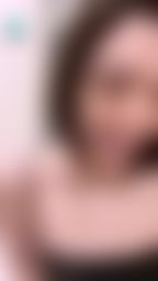 v*******a : 🖤想看我直播嗎🤔