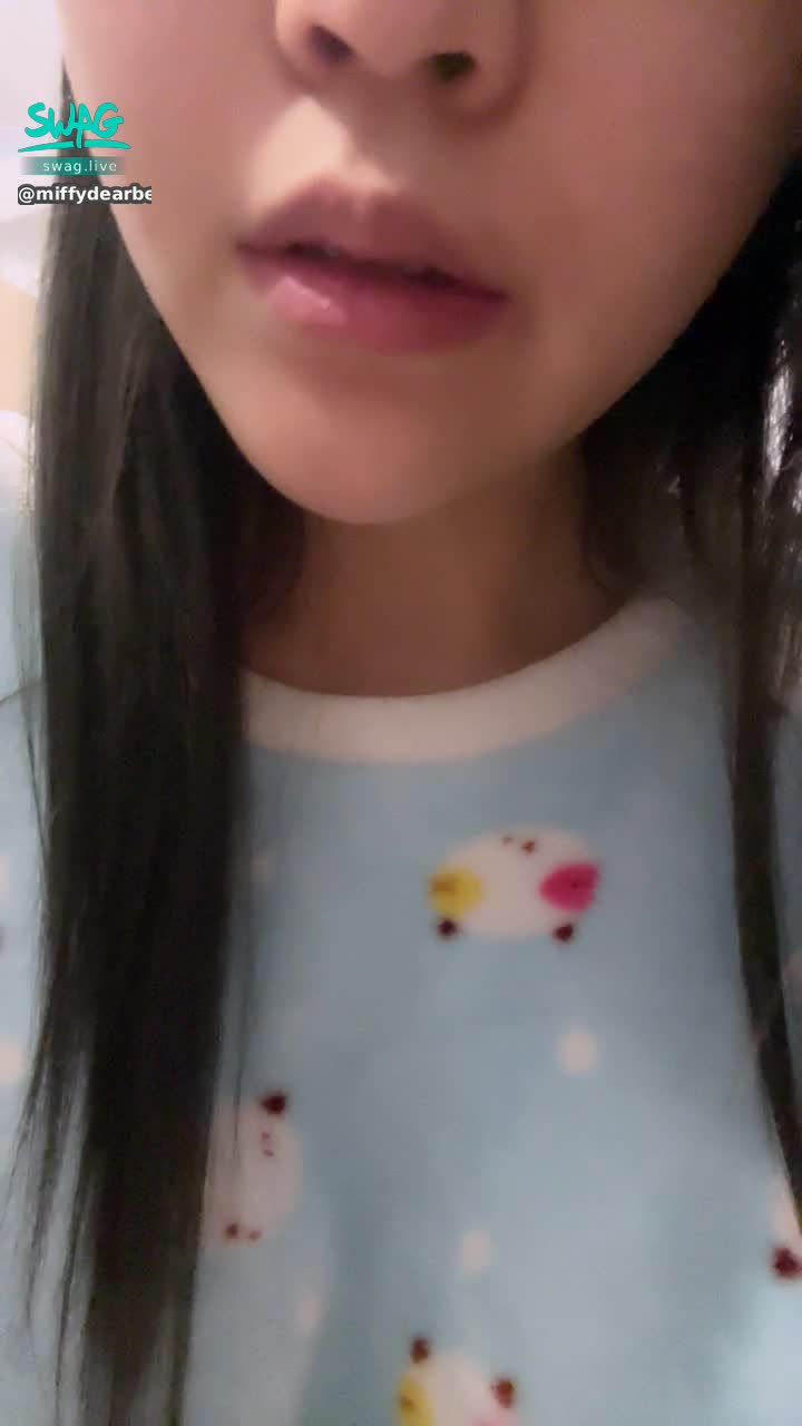 miffydearbebe : 最近很無奈，你覺得呢？   🔊