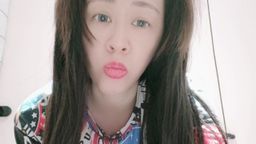 cocoyk : 小妖真的很喜歡四處拍 感覺不同 壞壞的心情也不同