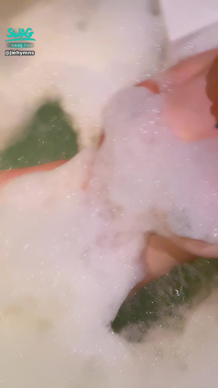  : Hey, have you seen anything different?
in bubble bath 😳😳😘