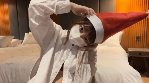 sexyemily : Christmas masturbation party 🎉
Brother~Are you alone for Christmas like me~Let me accompany you now 🥰 cute christmas hat 😆