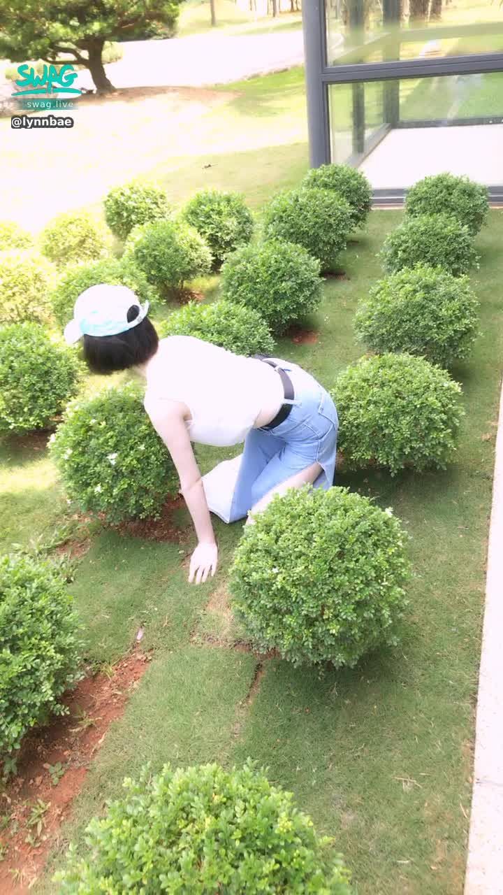  : 女🙈 🙉 🙊🧢